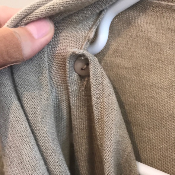 Tobi 3/4 sleeve Cardigan - Picture 4 of 5